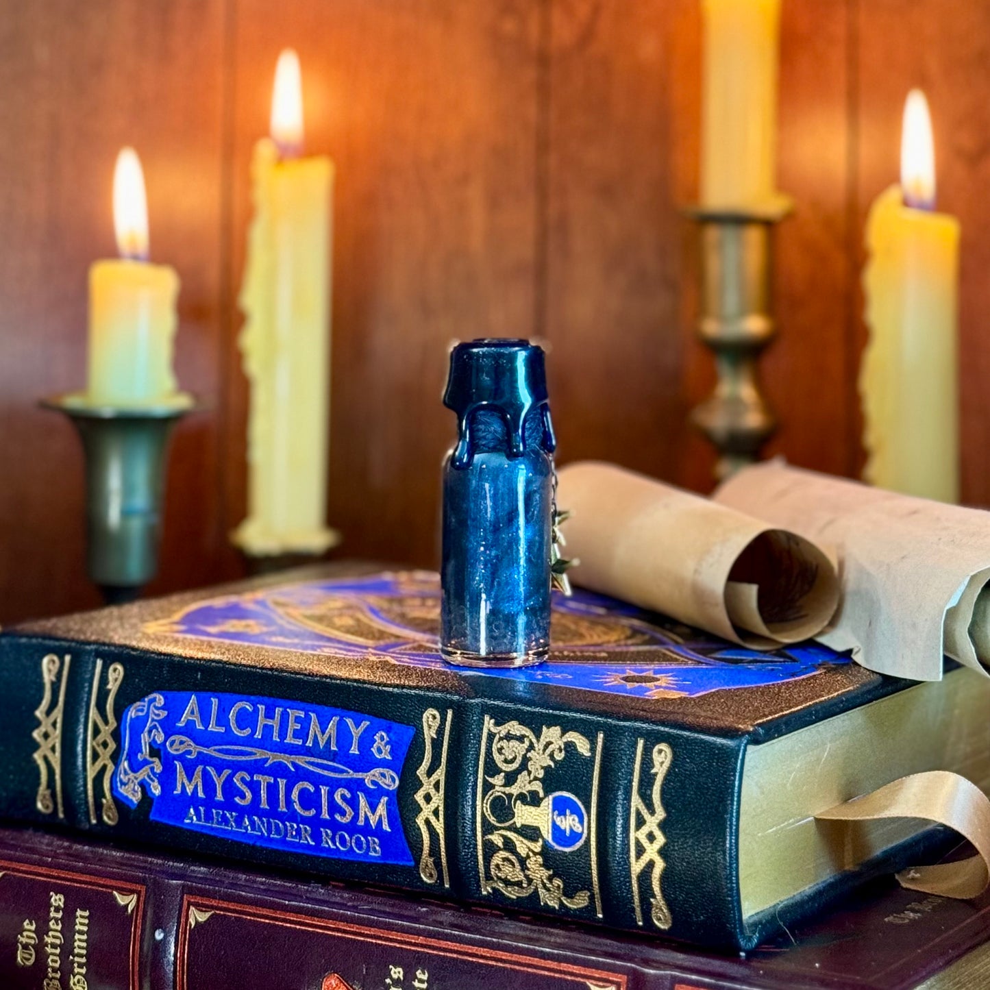 Sun and Moon in Love, A Mini Potion Bottle Fidget