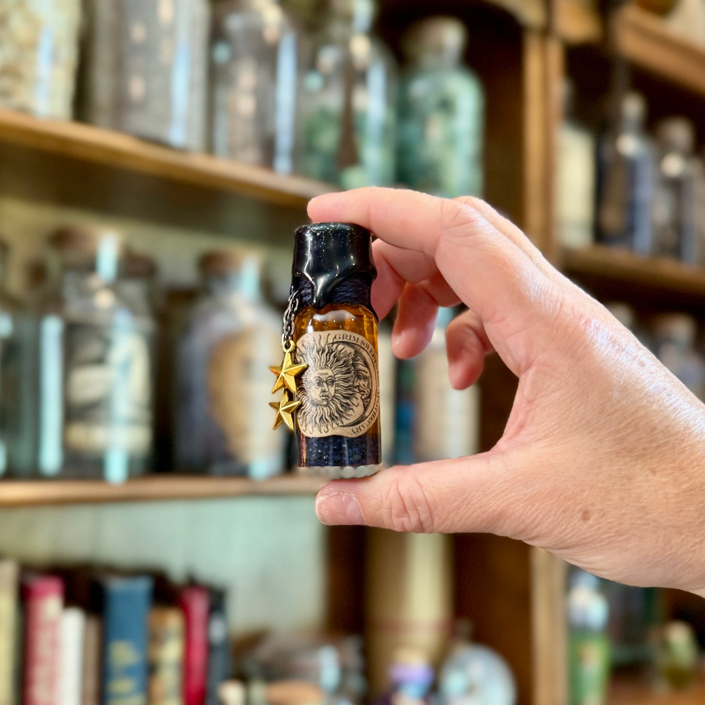 Sun and Moon in Love, A Mini Potion Bottle Fidget