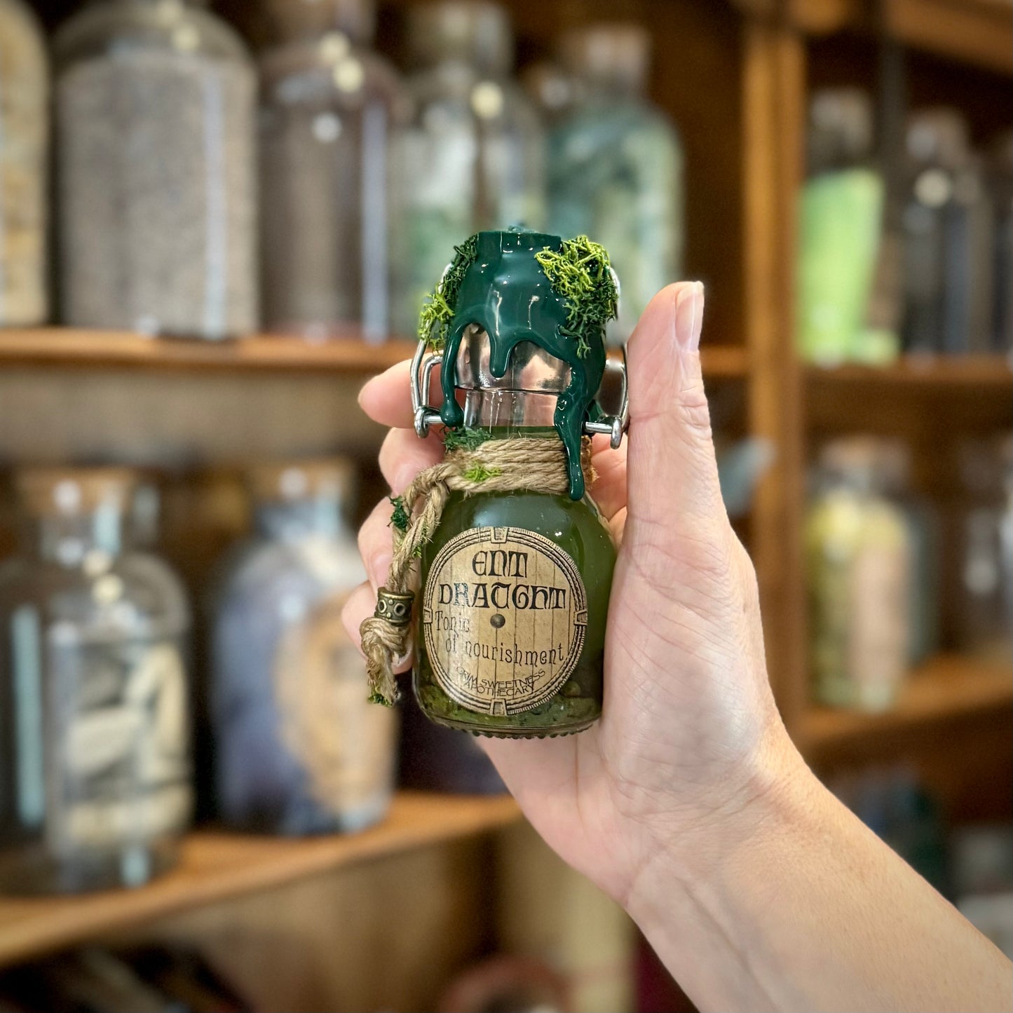 Ent Draught, A Color Changing Potion Bottle Prop, Hobbit Size