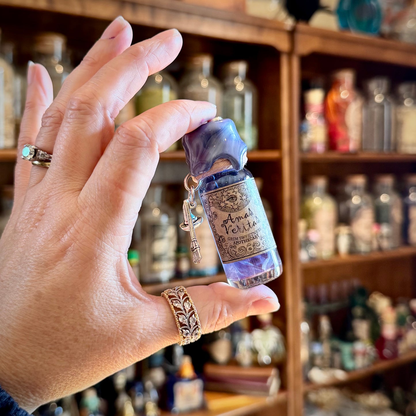 Amas Veritas Mini Fidget Potion Bottle