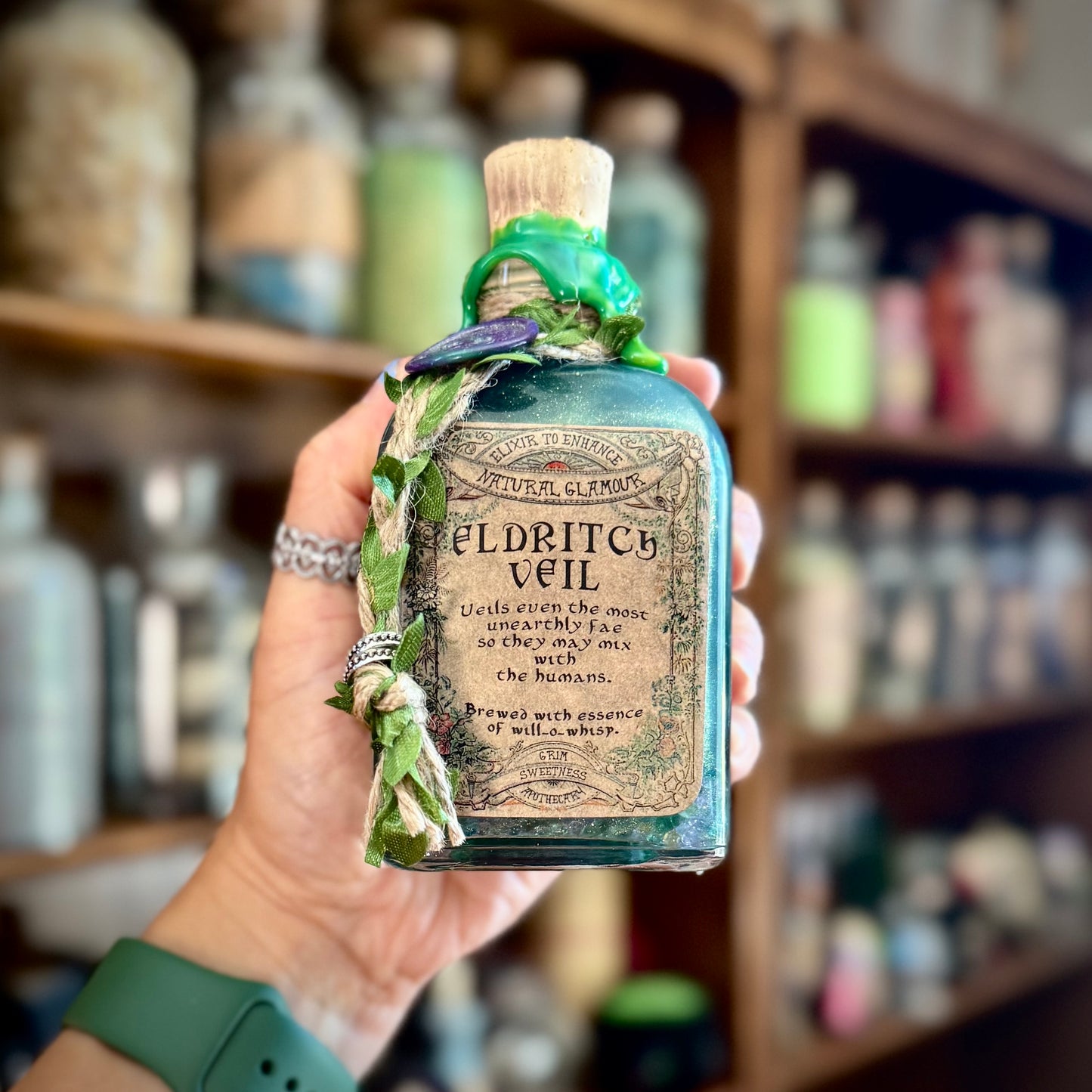 Eldritch Veil. A Fae, Color Change Potion Bottle Prop