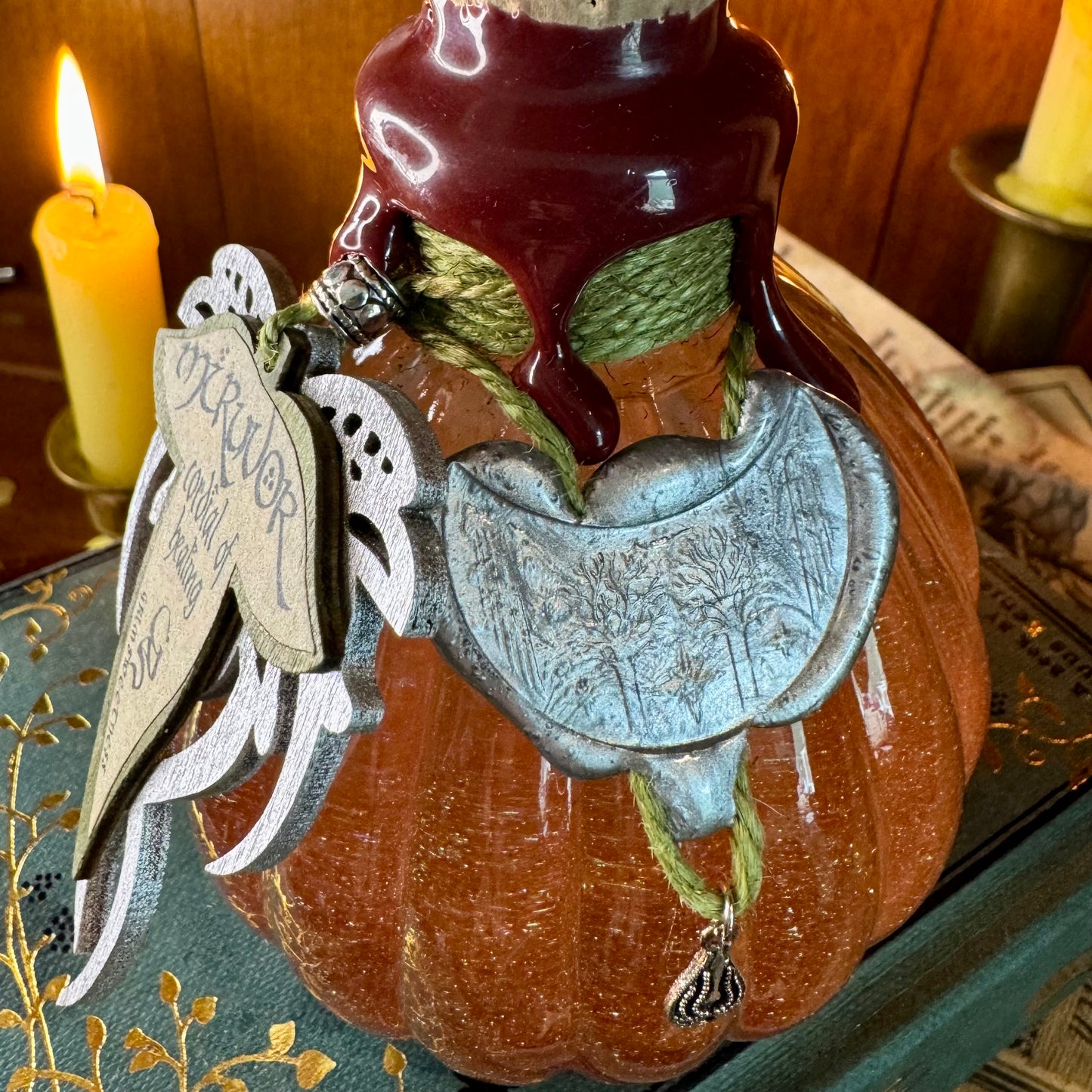 Miruvor, A Color Shifting Fantasy Potion Bottle Prop