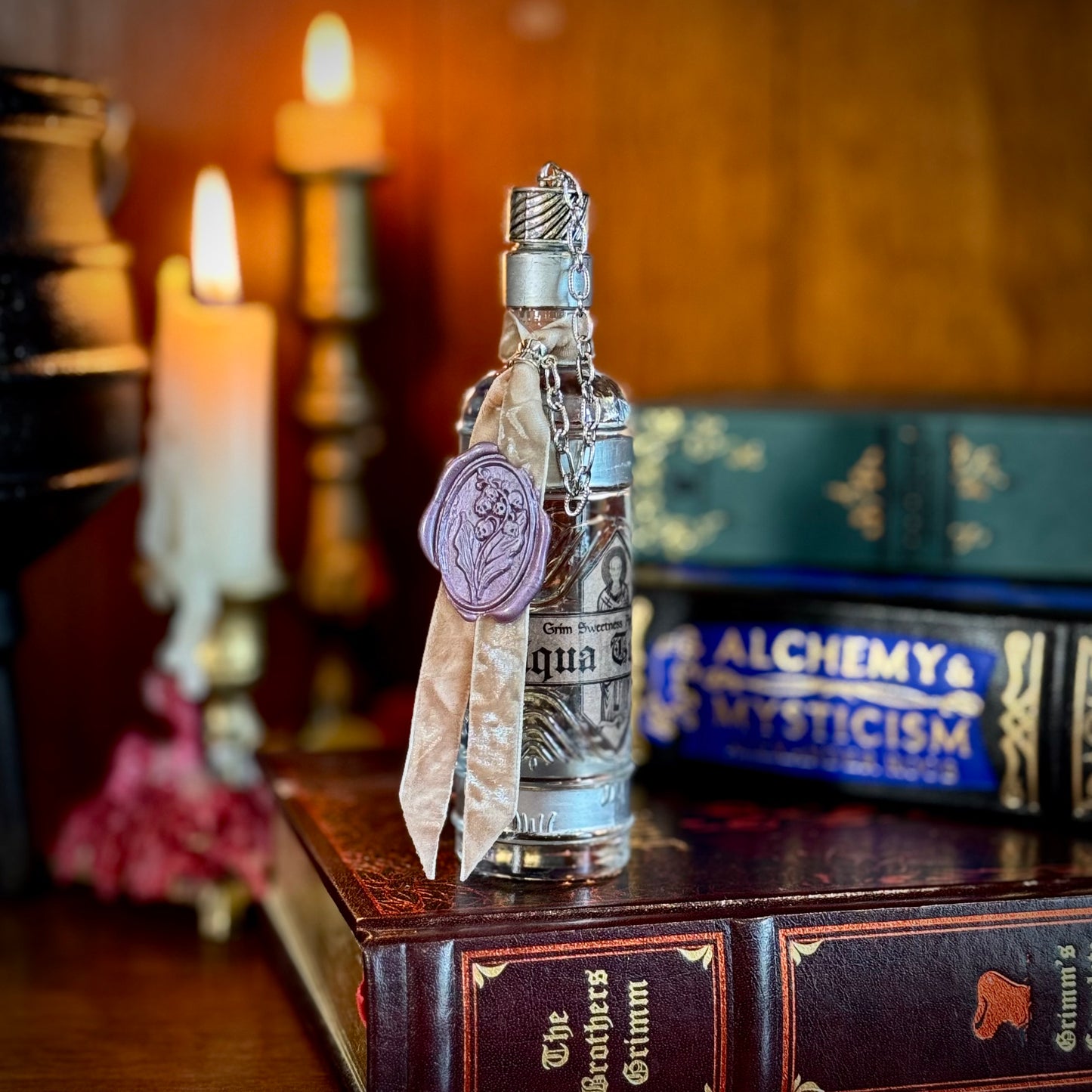 Aqua Tofana, A Color Change Decorative Potion Bottle