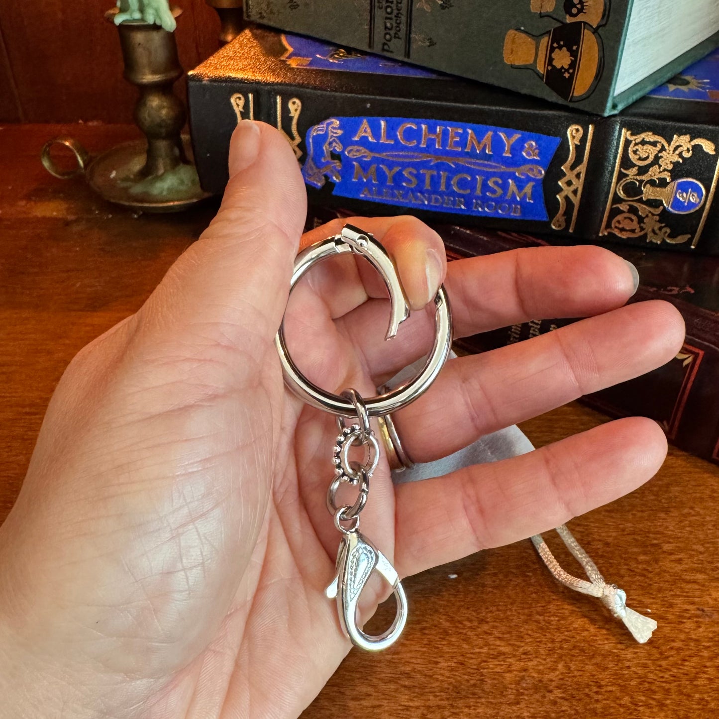 Potion Hanging Clip
