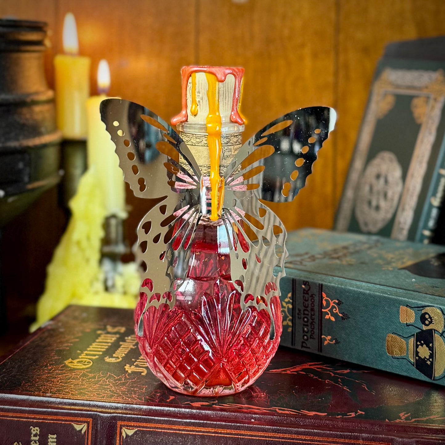 Fairy Tonic, A Swirling, Color Shifting Potion Bottle Prop
