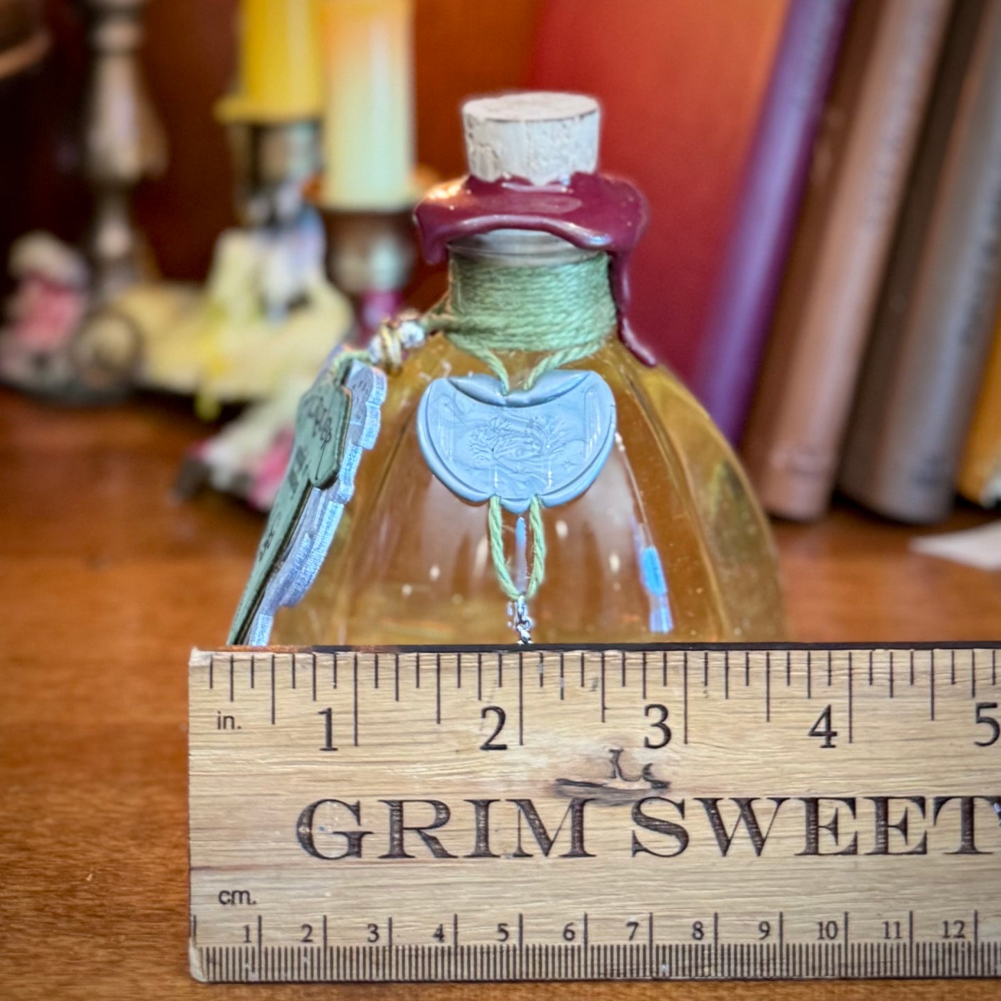 Miruvor, A Color Shifting Fantasy Potion Bottle Prop