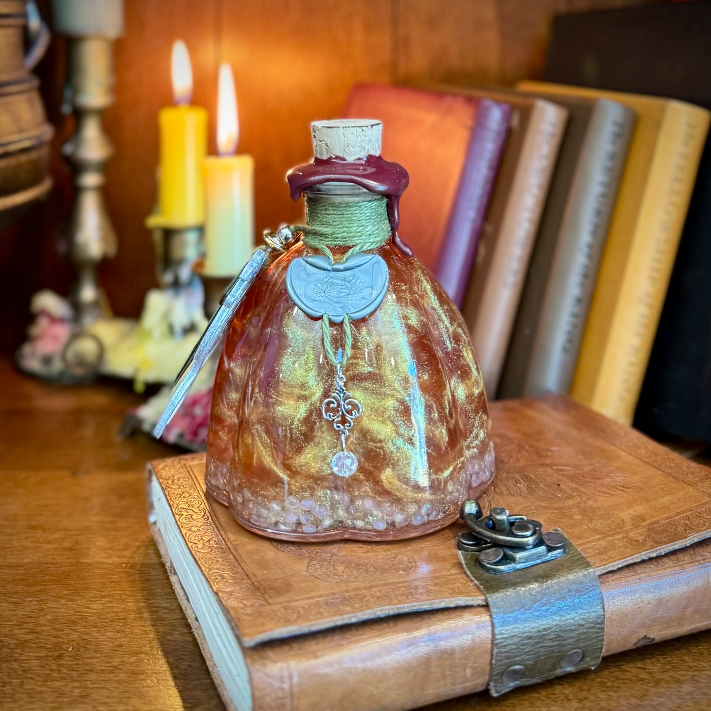 Miruvor, A Color Shifting Fantasy Potion Bottle Prop