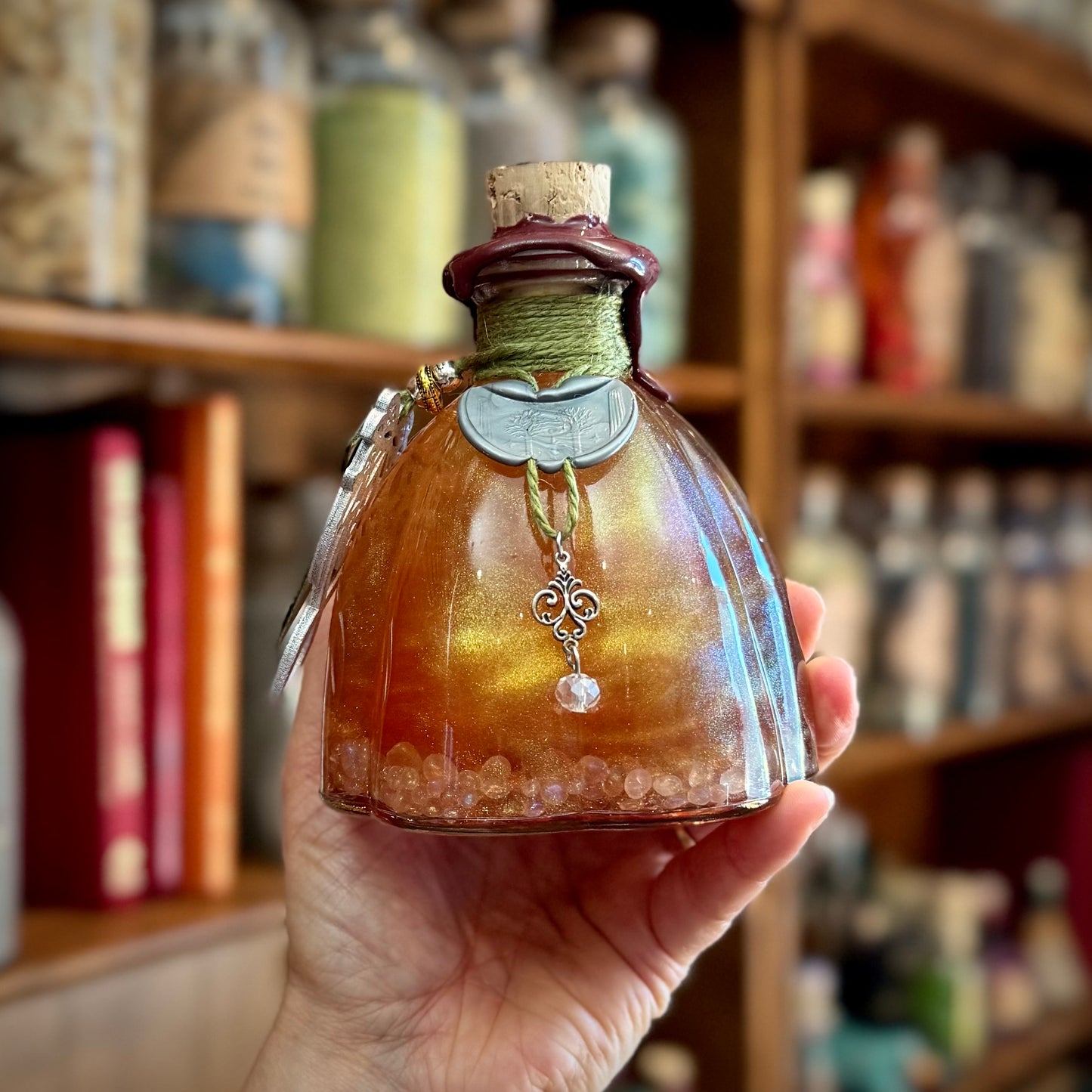 Miruvor, A Color Shifting Fantasy Potion Bottle Prop