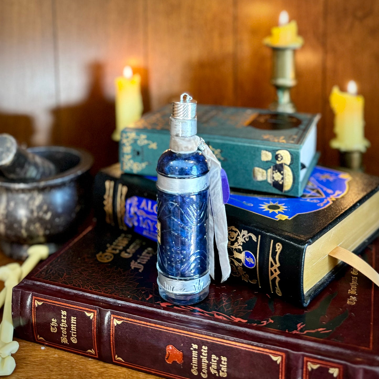 Aqua Tofana, A Color Change Decorative Potion Bottle