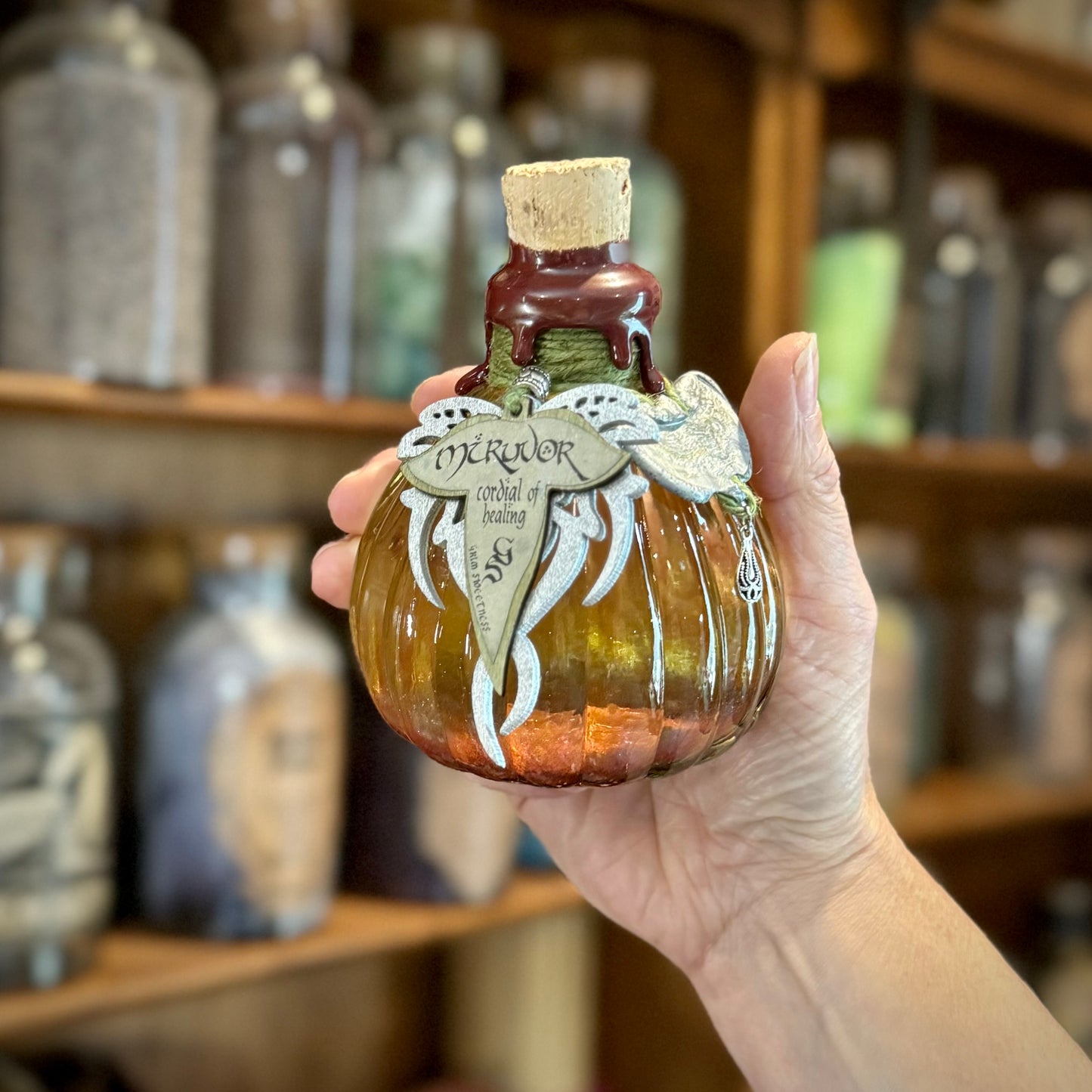 Miruvor, A Color Shifting Fantasy Potion Bottle Prop