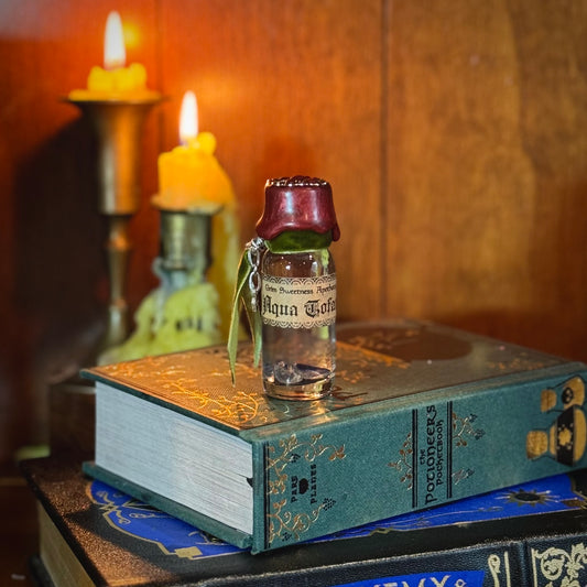 Aqua Tofana, A Mini Potion Bottle Fidget