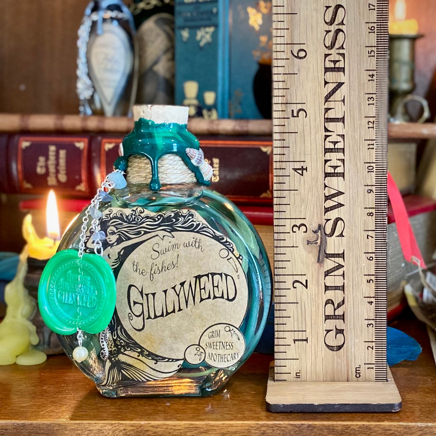 Gillyweed, A Magical Water Plant Potion Bottle Prop