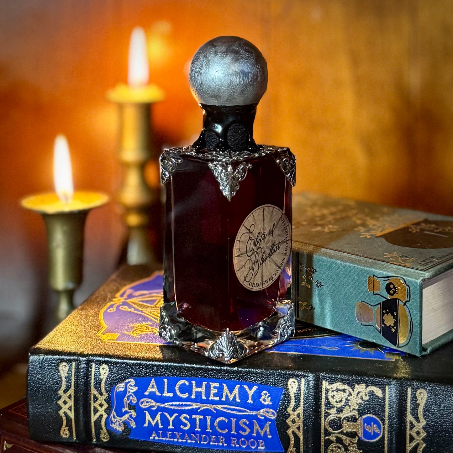 Elixir of Bloodlust, Color Changing Potion Bottle Prop