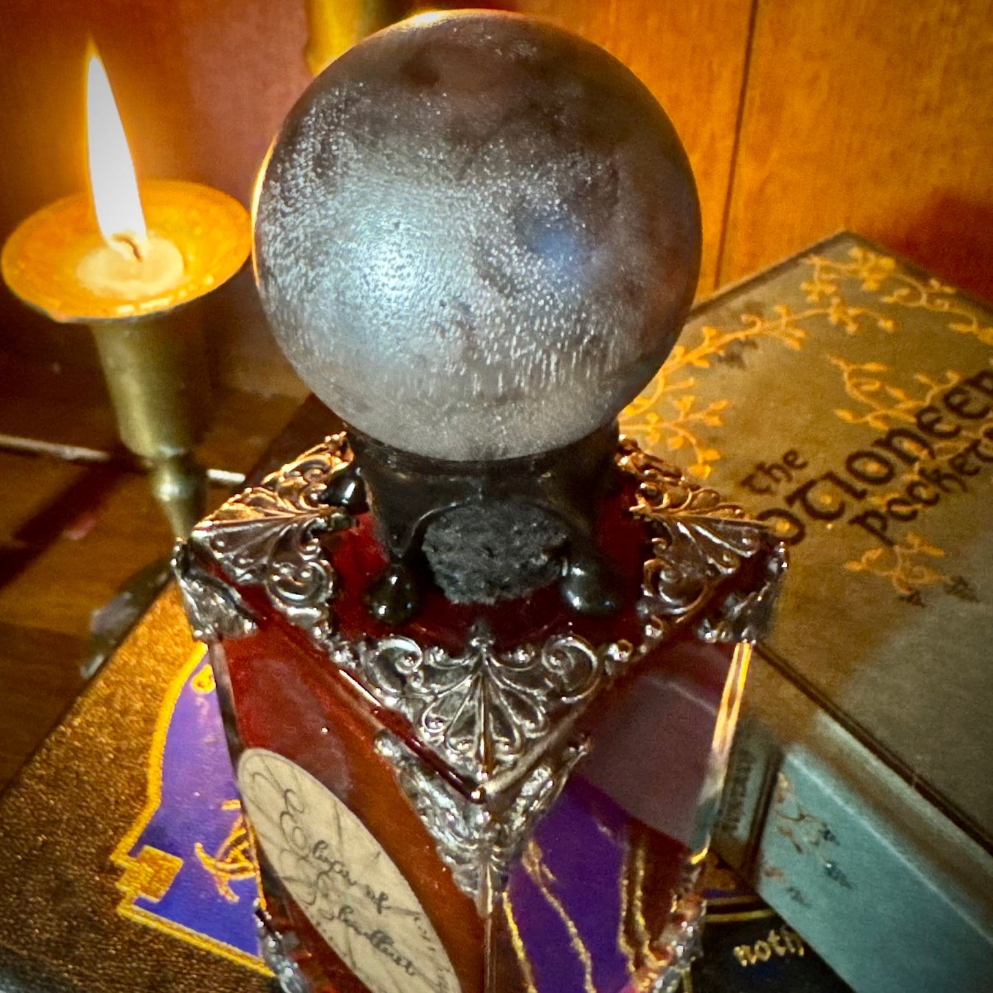 Elixir of Bloodlust, Color Changing Potion Bottle Prop