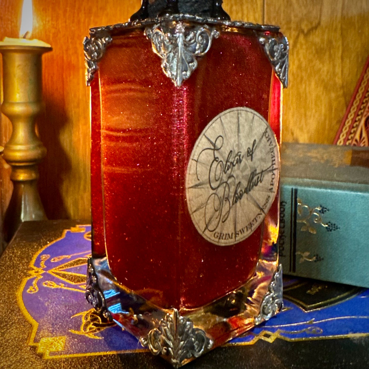 Elixir of Bloodlust, Color Changing Potion Bottle Prop