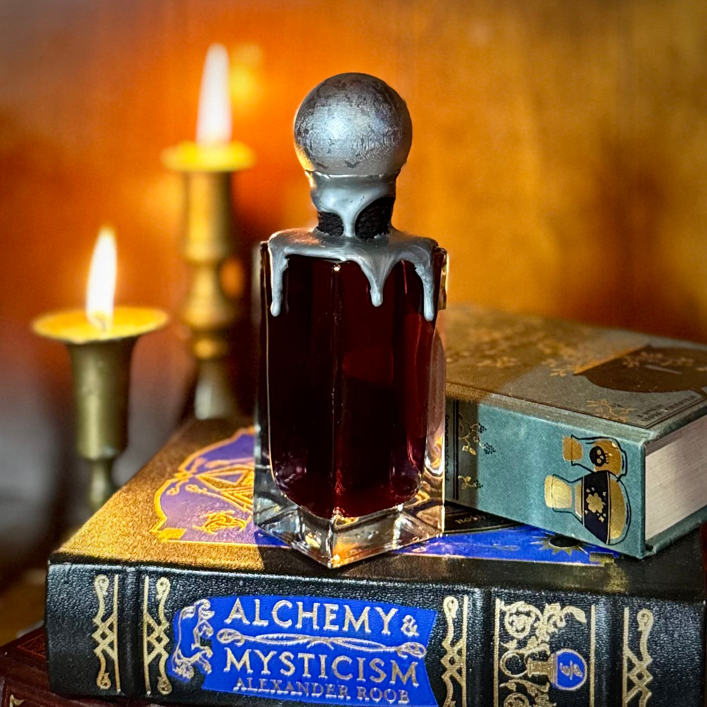 Elixir of Bloodlust, Color Changing Potion Bottle Prop