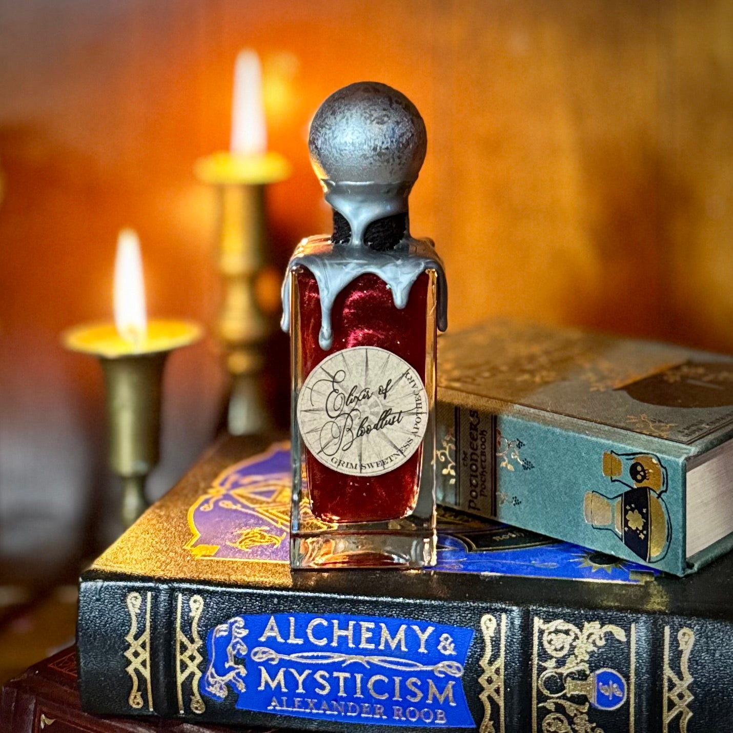 Elixir of Bloodlust, Color Changing Potion Bottle Prop