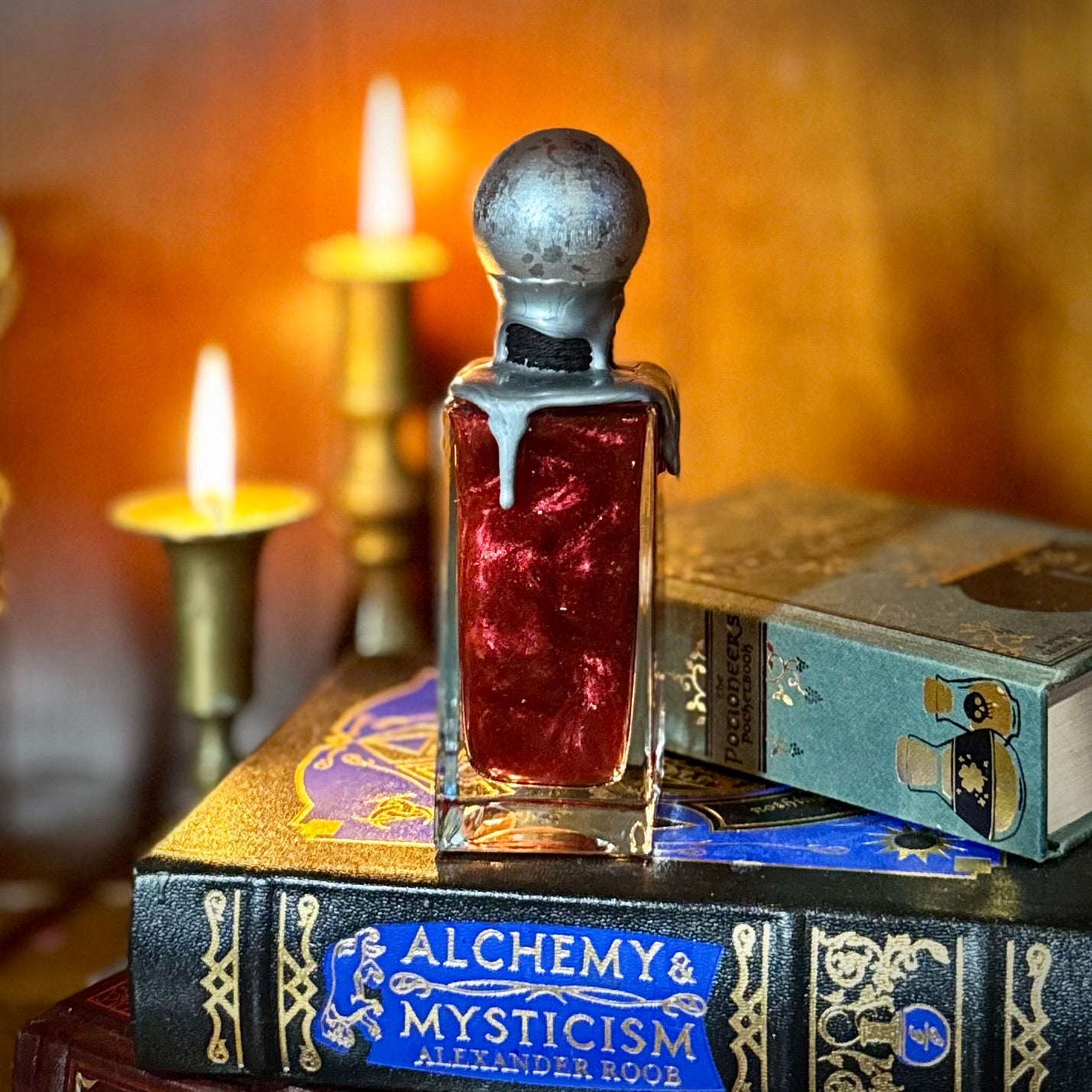 Elixir of Bloodlust, Color Changing Potion Bottle Prop