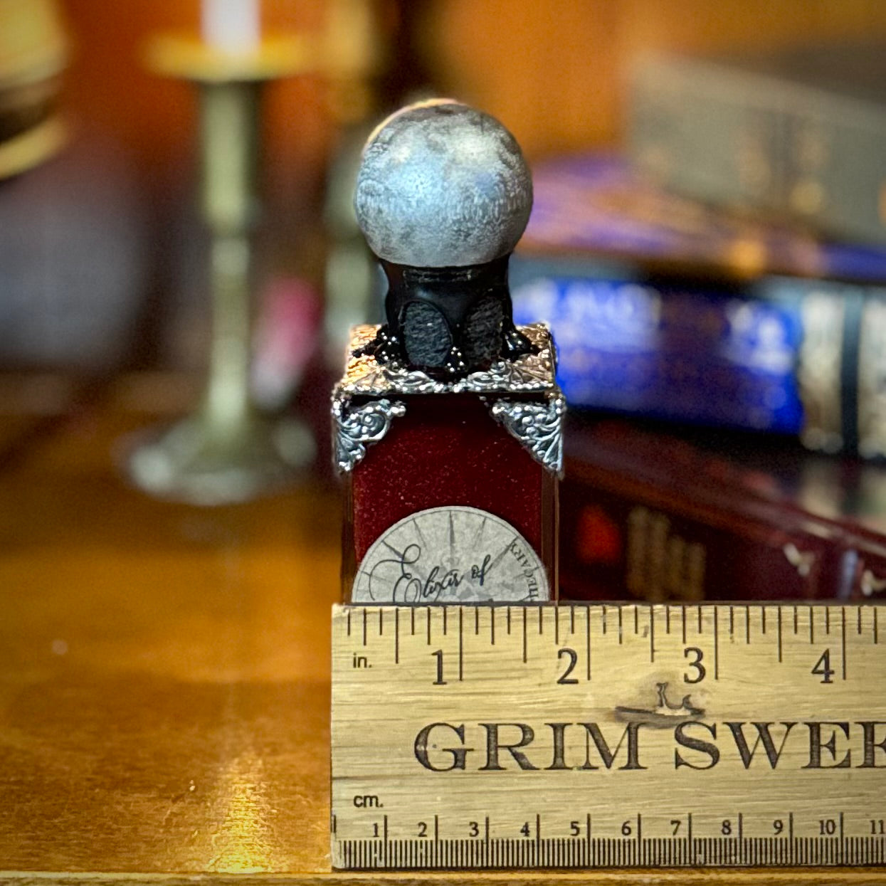 Elixir of Bloodlust, Color Changing Potion Bottle Prop