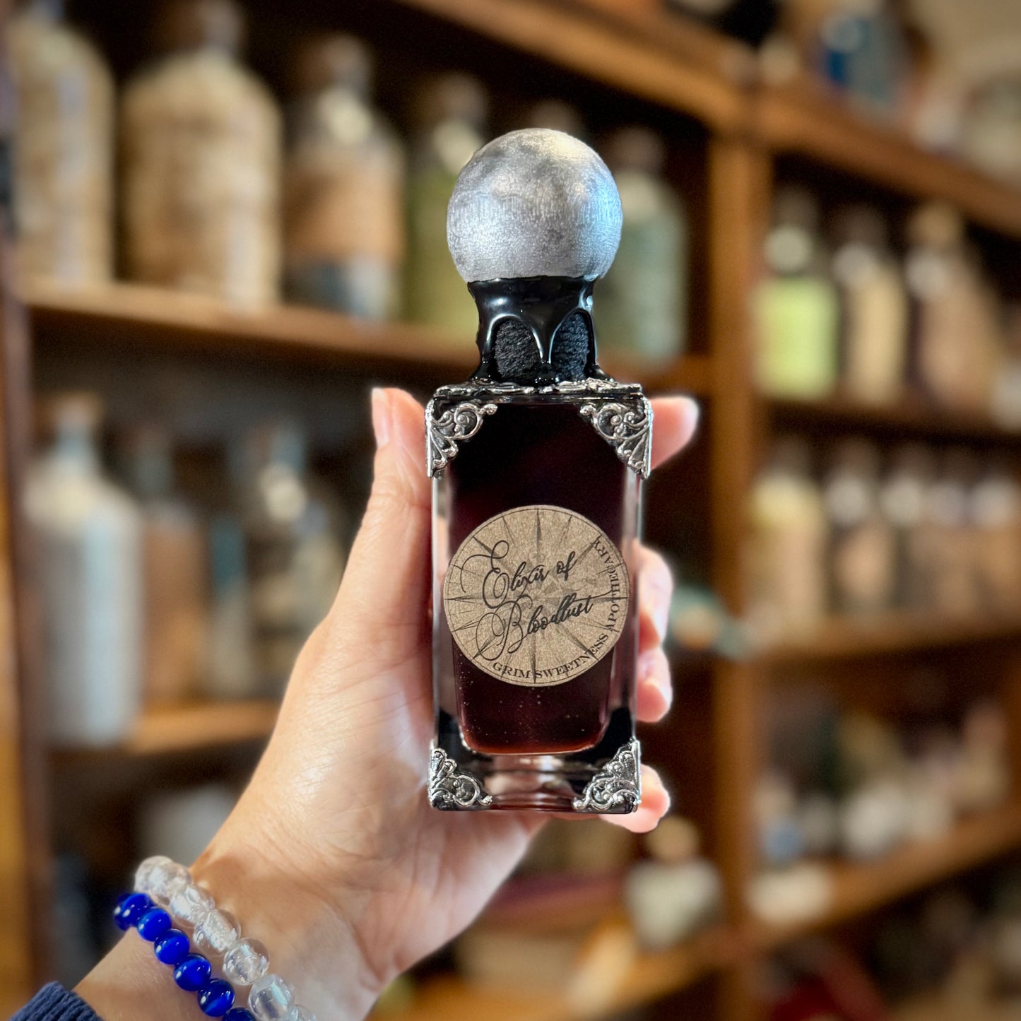 Elixir of Bloodlust, Color Changing Potion Bottle Prop