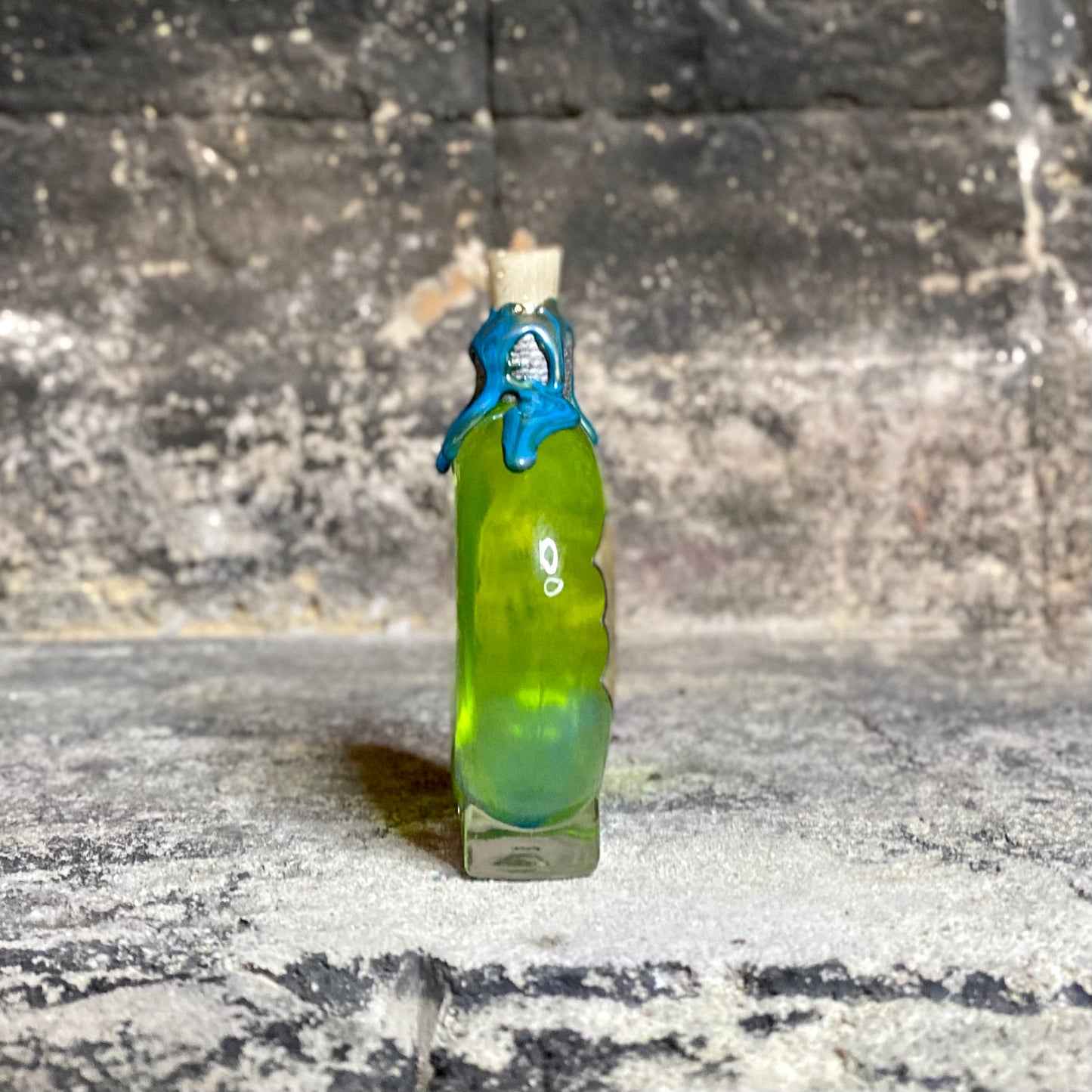Wiggenweld Potion, A Color Change Potion Bottle Prop